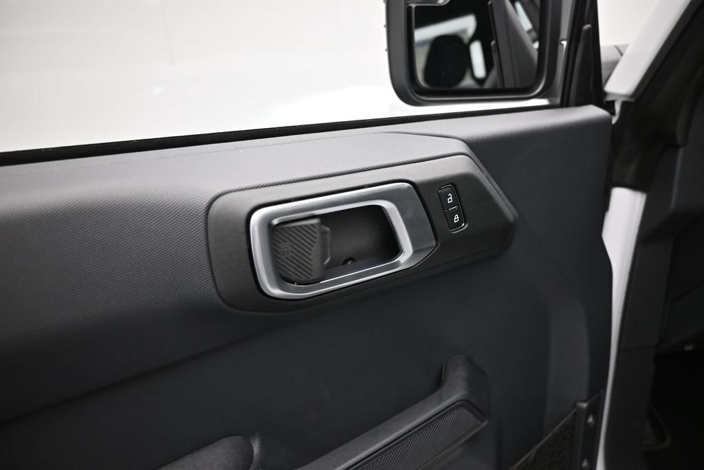 New 2026 Ford Bronco 4-Door AWD/4WD image 9