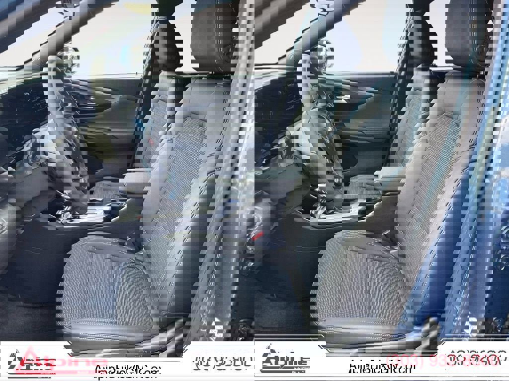 Used 2026 Buick Envista Preferred image 9