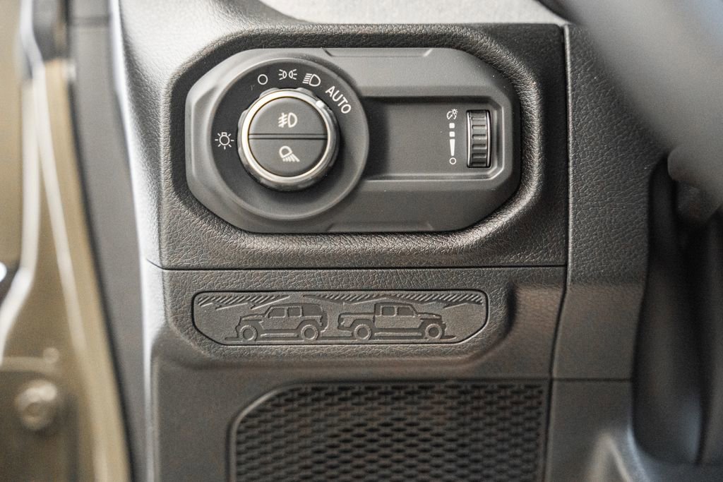 New 2026 Jeep Gladiator Sport image 40