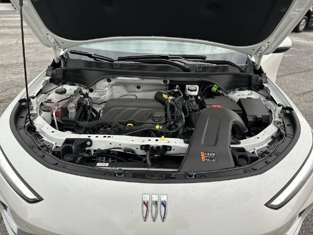 Used 2026 Buick Envista Avenir FWD image 27