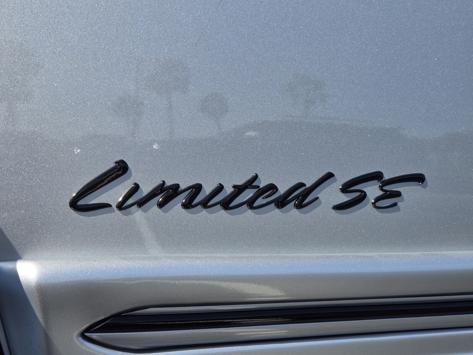 New 2025 Chevrolet Express 2500 Extended image 5