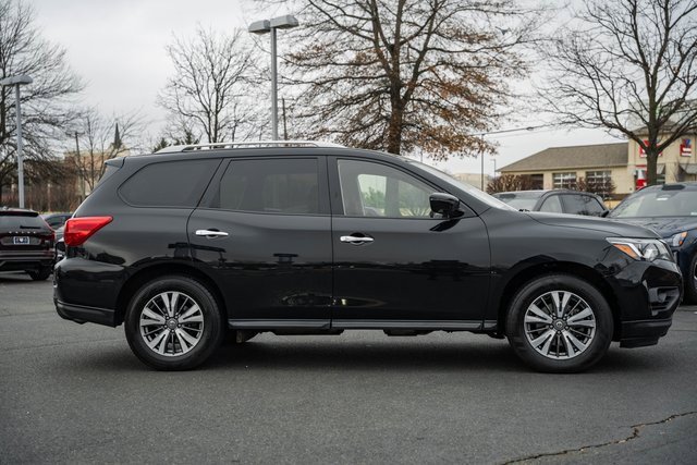 Used 2019 Nissan Pathfinder SL image 3
