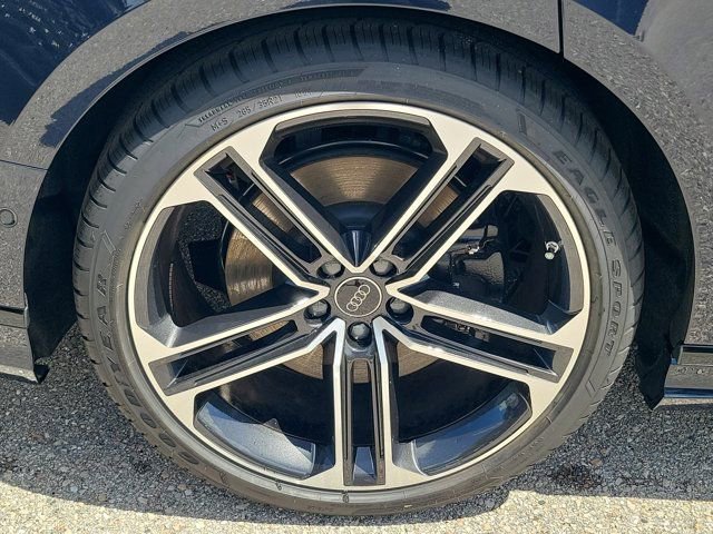 New 2026 Audi A8 L 3.0T image 5