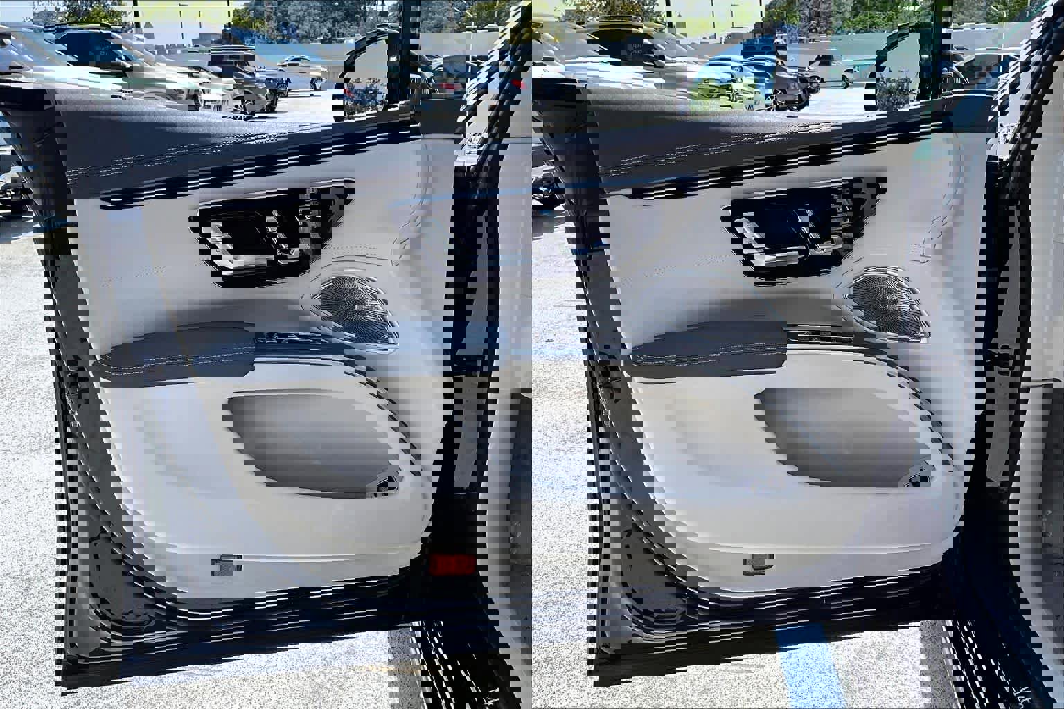 Used 2023 Mercedes-Benz EQS 580 4MATIC Sedan image 21