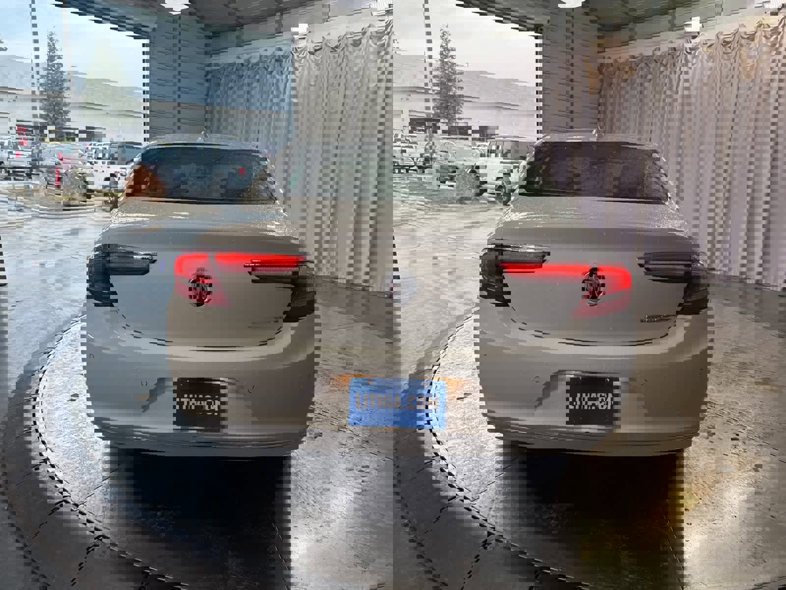 Used 2019 Buick LaCrosse Preferred image 6