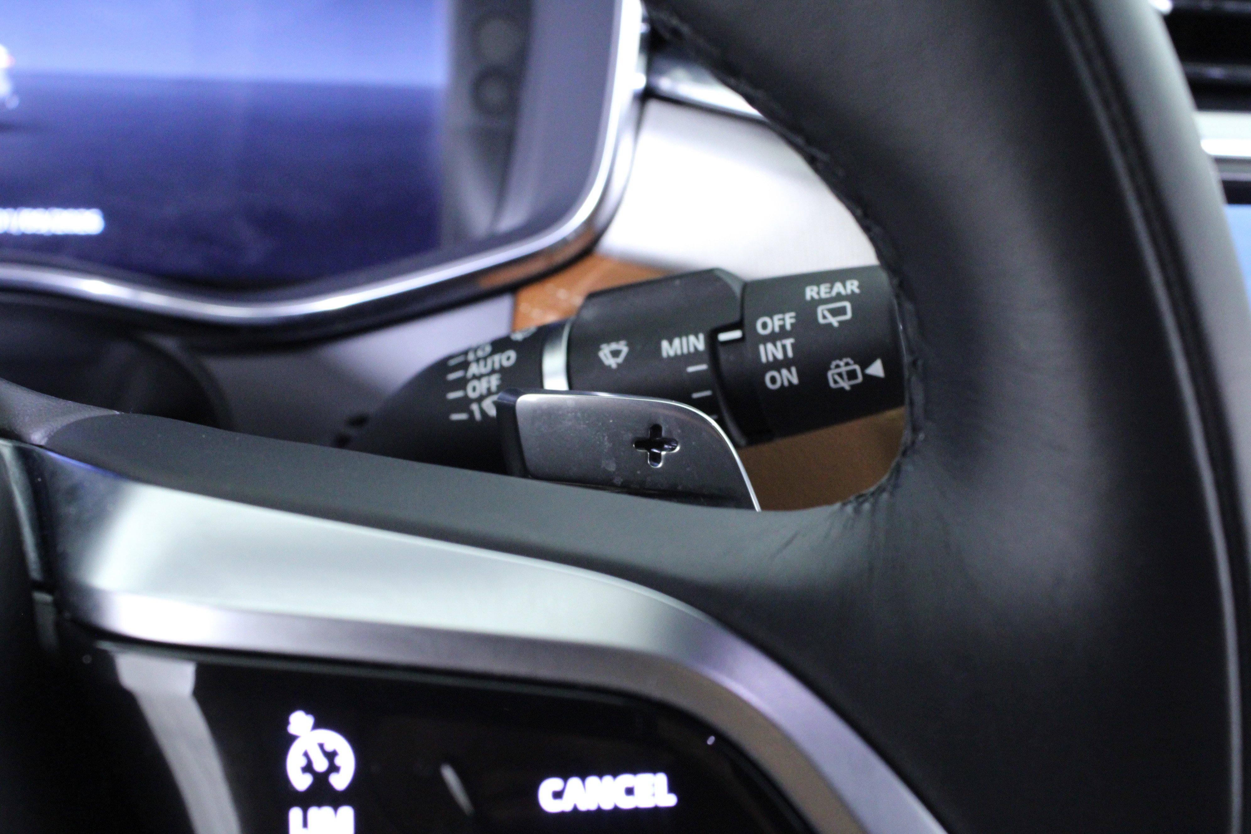 Used 2025 Jaguar F-PACE R-Dynamic S image 24