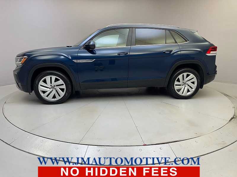 Used 2020 Volkswagen Atlas Cross Sport SE w/ Panoramic Sunroof Package AWD/4WD image 2