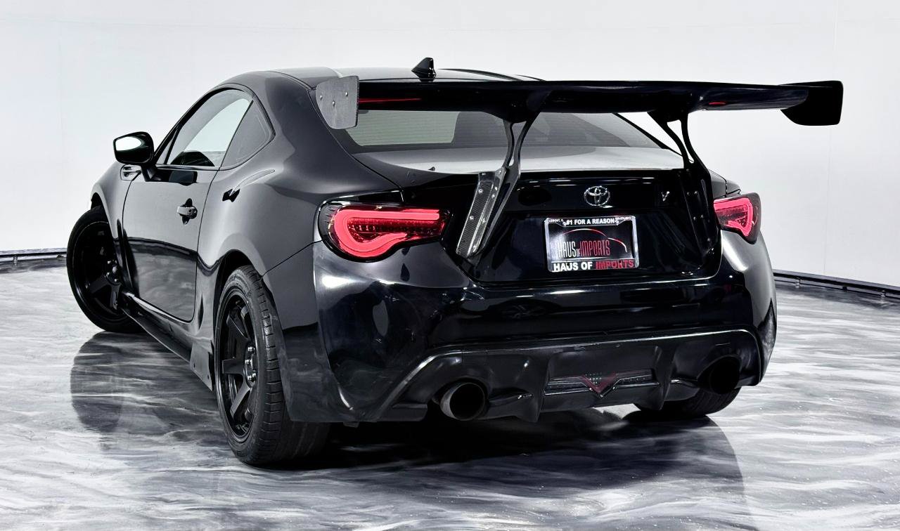 Used 2020 Toyota 86 RWD image 9