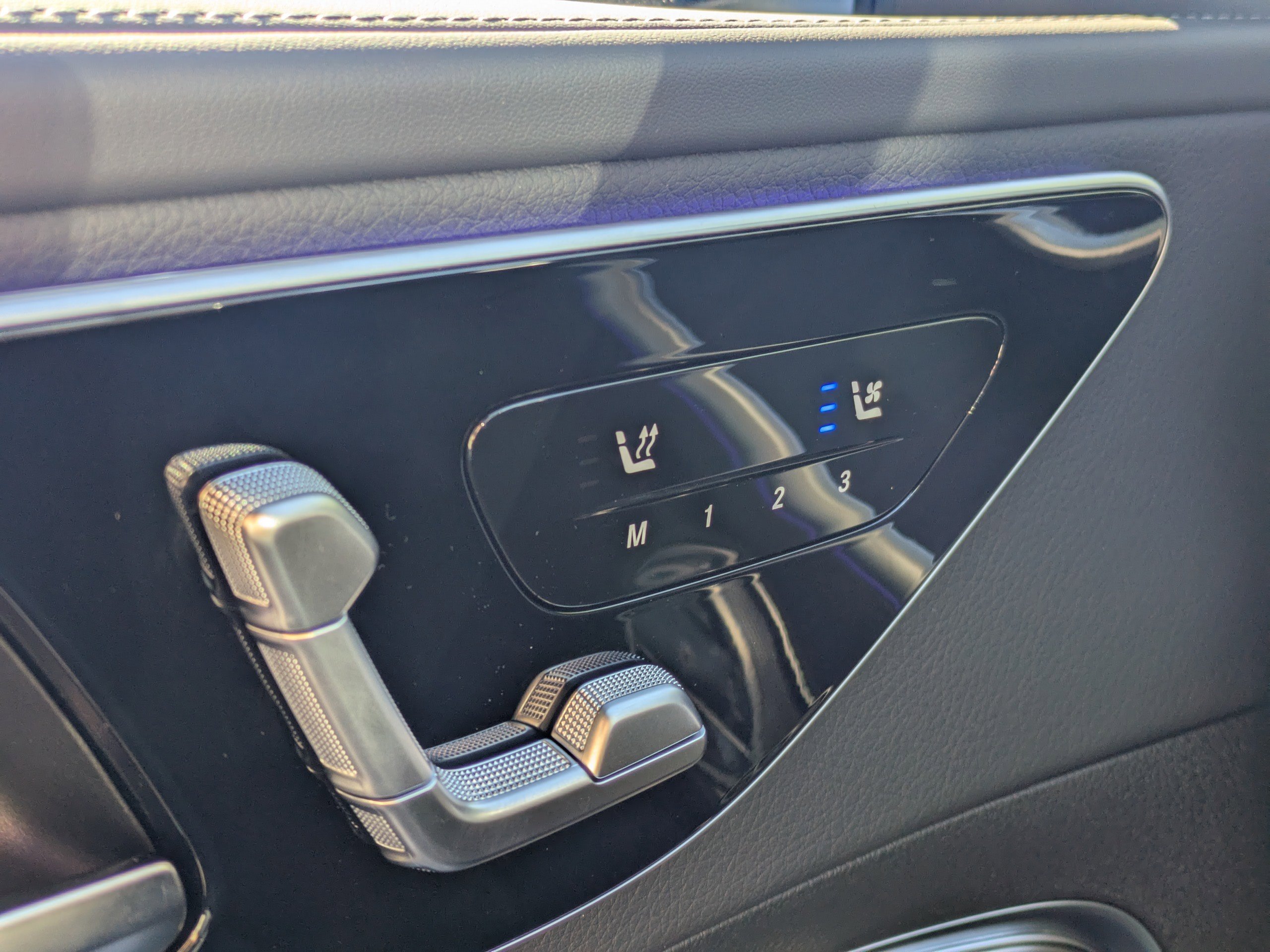 New 2026 Mercedes-Benz C 300 Sedan image 24