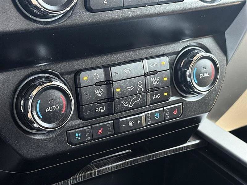 Used 2021 Ford F250 Lariat w/ Chrome Package AWD/4WD image 30