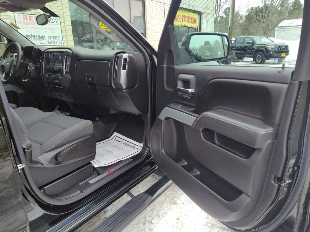 Used 2016 Chevrolet Silverado 1500 LT w/ Midnight Edition image 19