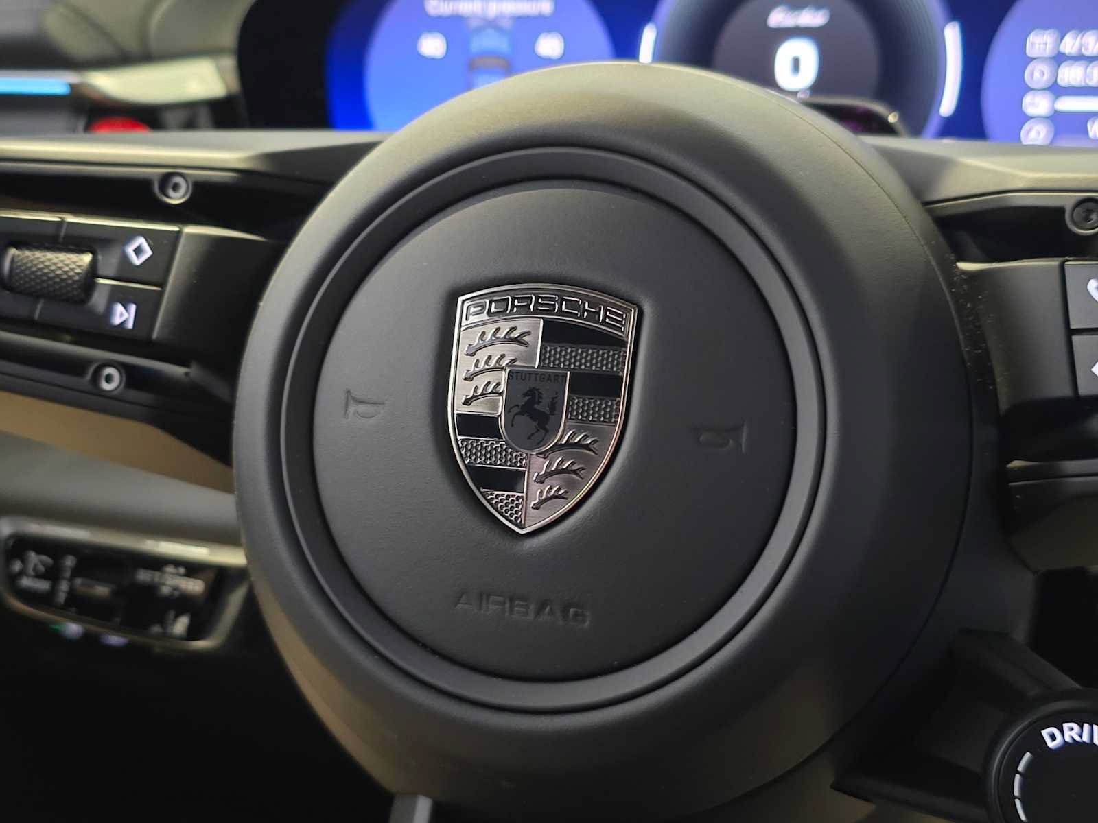 New 2026 Porsche Macan Turbo Electric AWD/4WD image 32