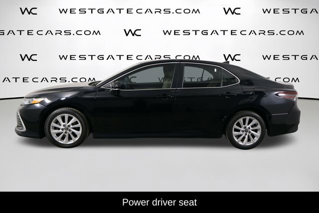 Used 2023 Toyota Camry LE w/ Convenience Package FWD image 5