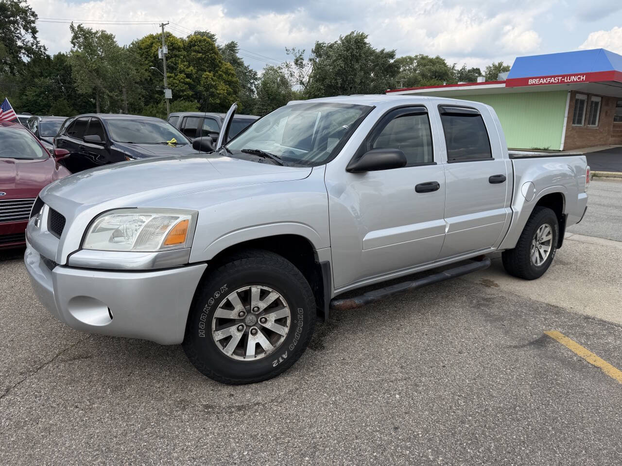 Used 2008 Mitsubishi Raider LS RWD image 25