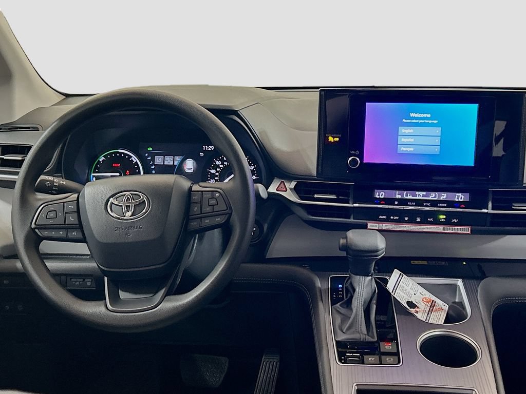 New 2026 Toyota Sienna LE FWD image 21