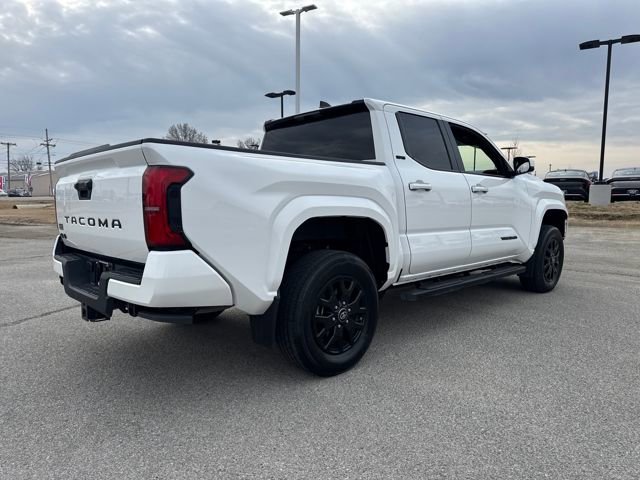 Used 2024 Toyota Tacoma SR5 AWD/4WD image 6