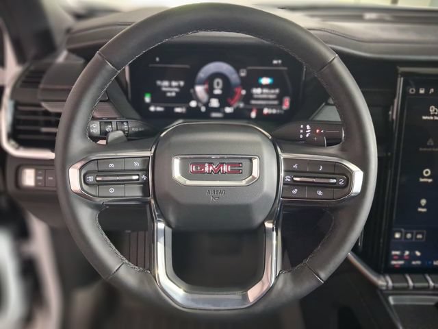 Certified 2026 GMC Acadia Elevation w/ Elevation Premium Package AWD/4WD image 18