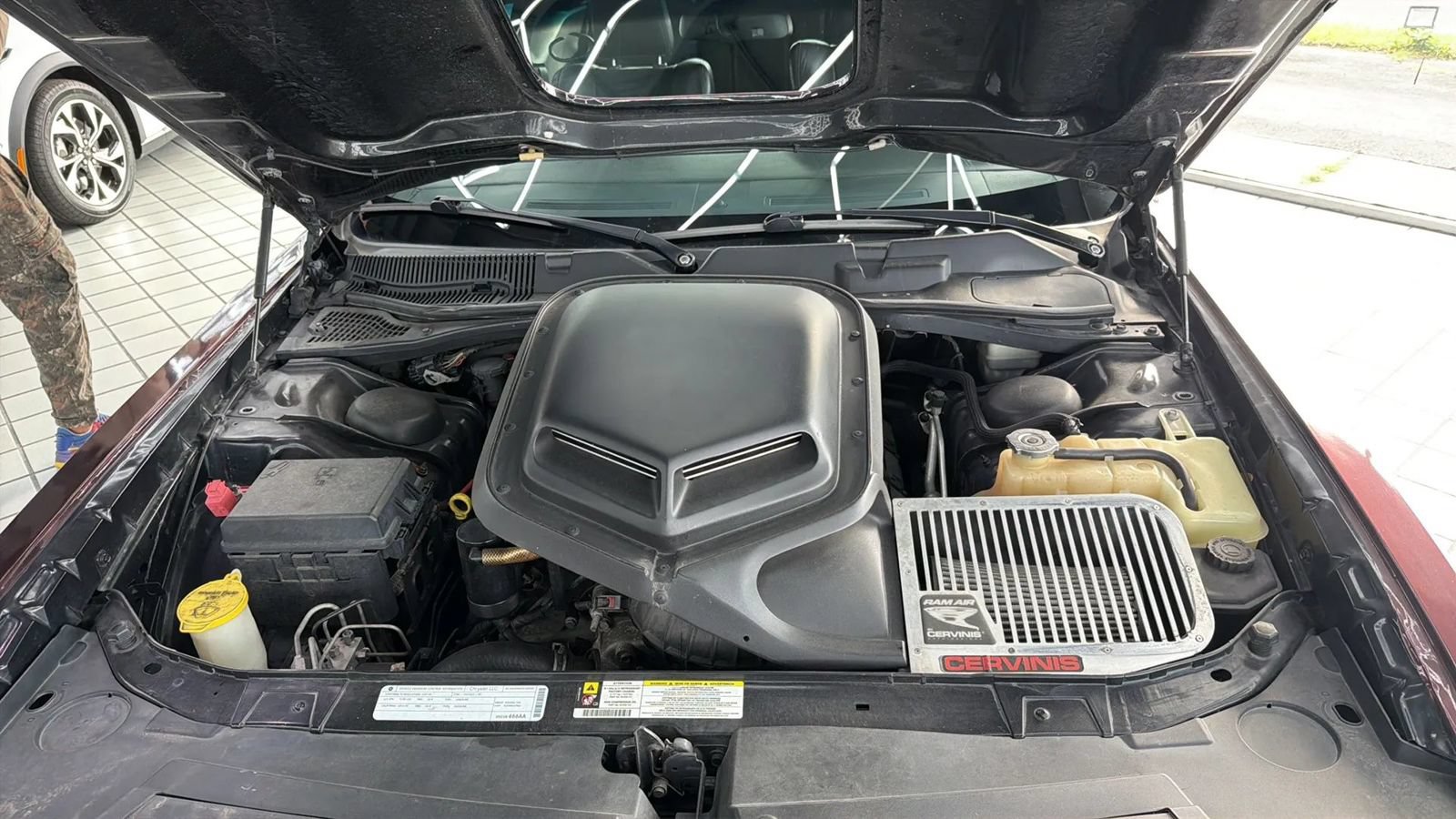 Used 2009 Dodge Challenger SRT8 RWD image 16