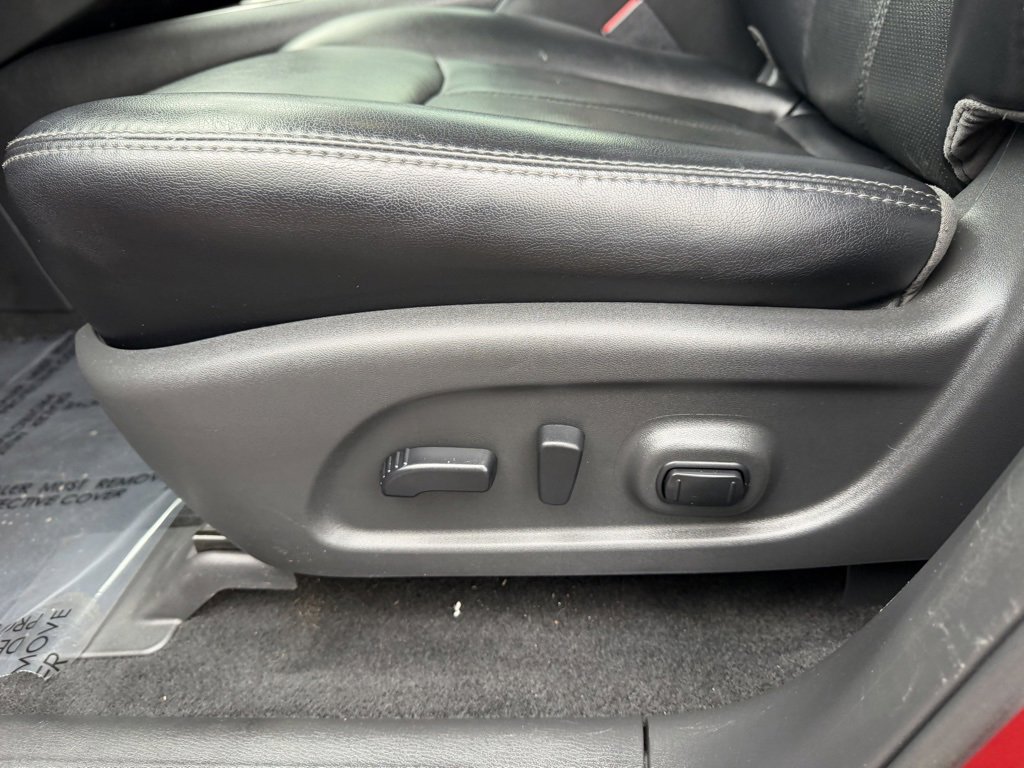 Used 2019 Nissan Pathfinder Platinum image 15