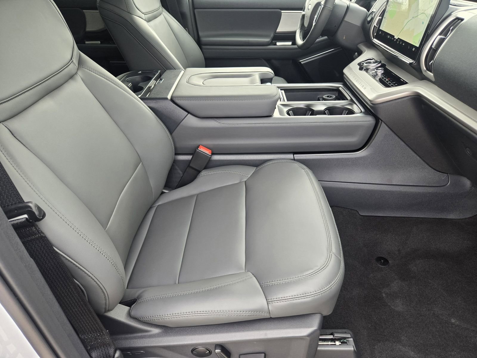 New 2026 Ford Expedition Active RWD image 15