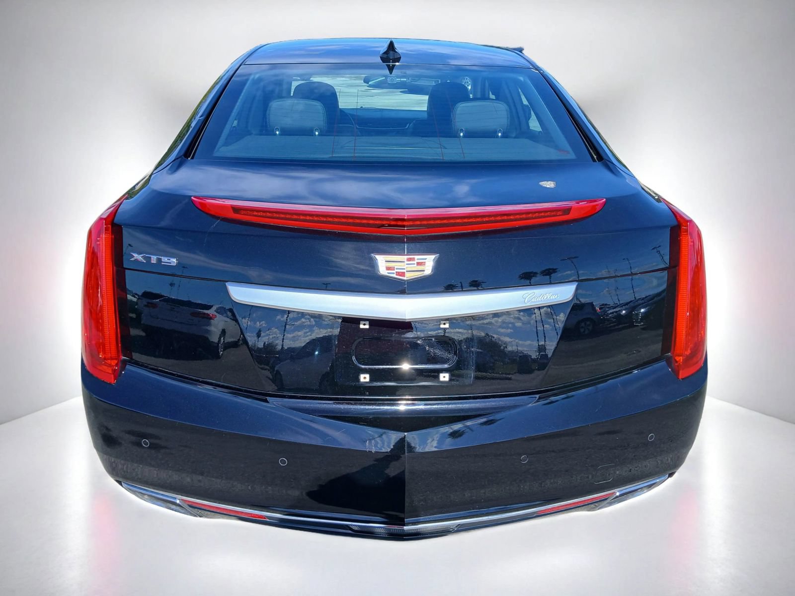 Used 2016 Cadillac XTS Luxury FWD image 6