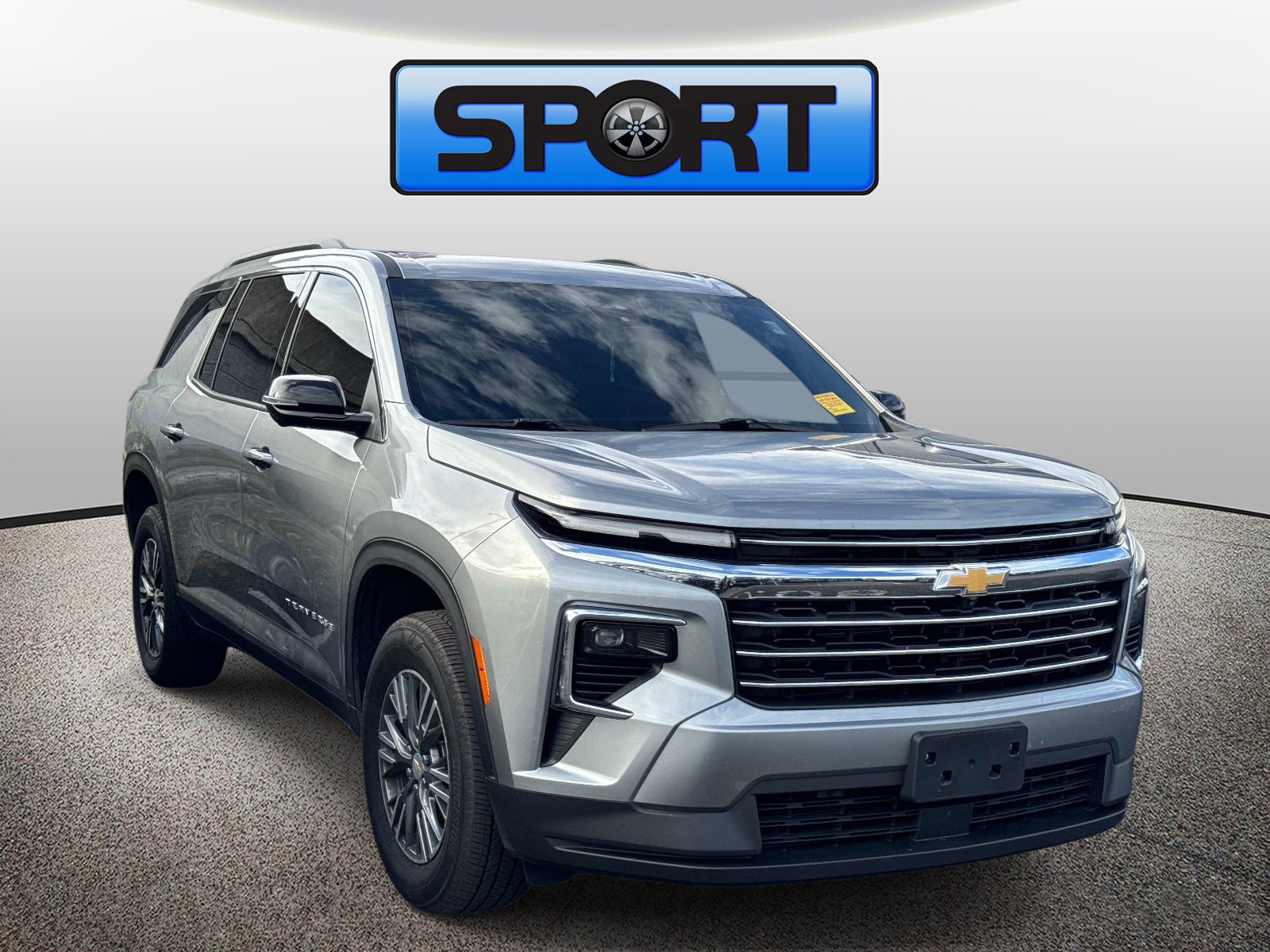 Used 2025 Chevrolet Traverse LT w/ Driver Confidence Package FWD image 3