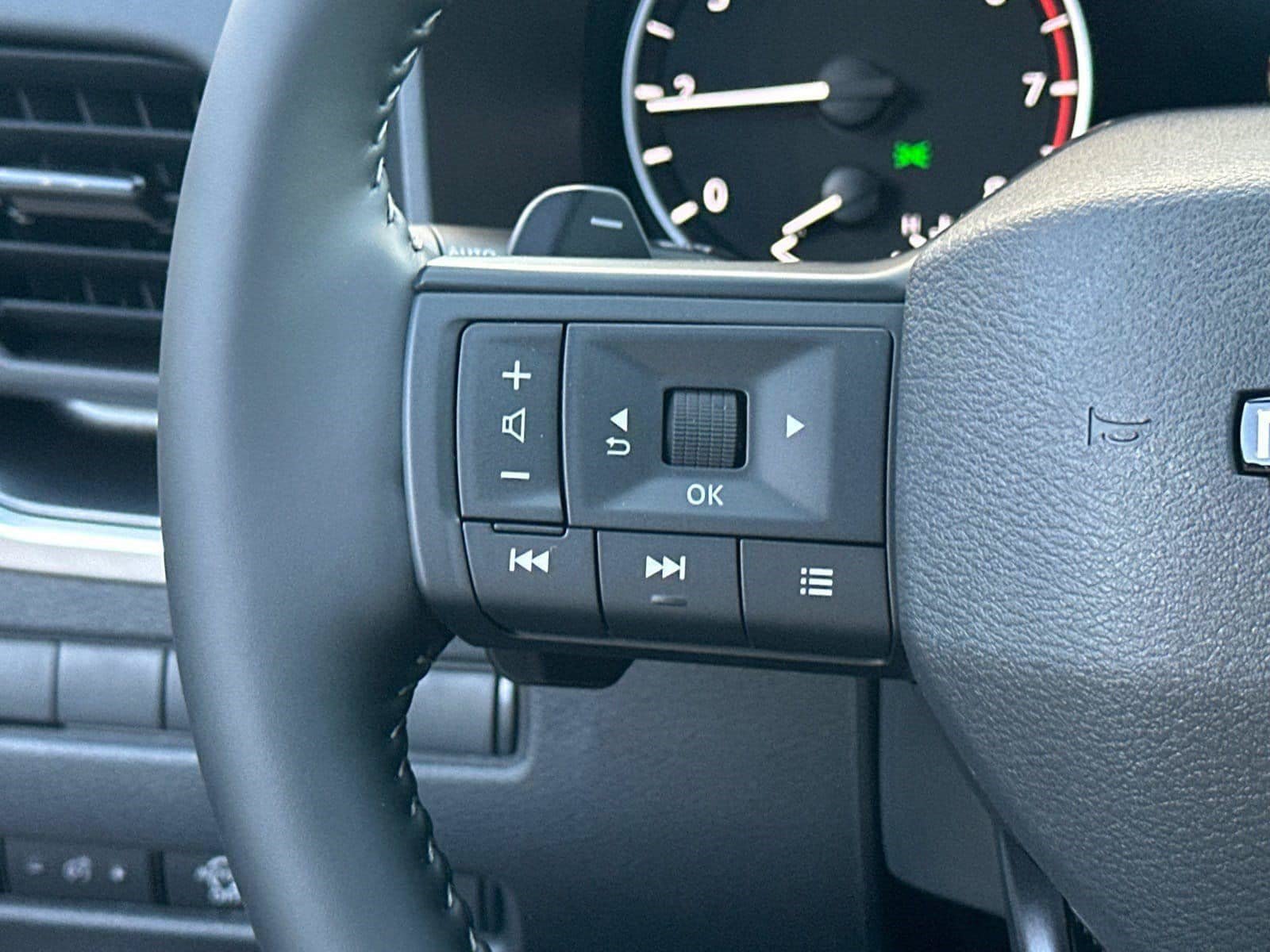 New 2026 Nissan Rogue Dark Armor FWD image 25