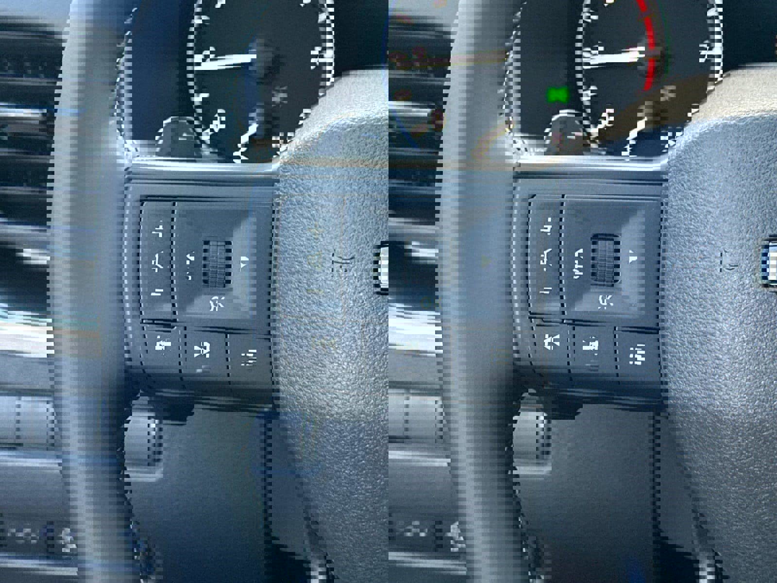 New 2026 Nissan Rogue SV image 25