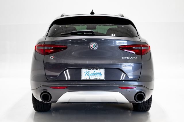 Used 2022 Alfa Romeo Stelvio Ti AWD/4WD image 29