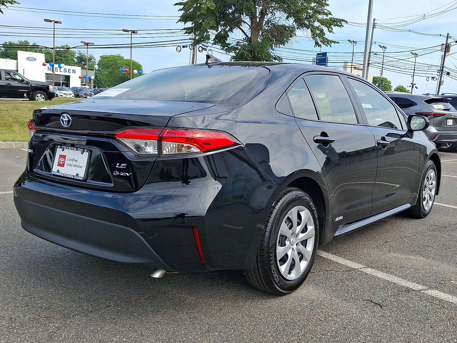 Certified 2025 Toyota Corolla LE AWD/4WD image 6