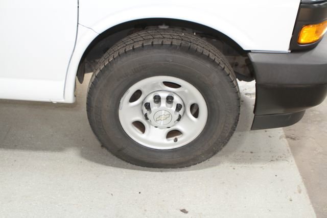 Used 2019 Chevrolet Express 3500 w/ Driver Convenience Package image 5