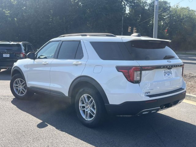 New 2027 Ford Explorer Active w/ Active Comfort Package RWD image 4