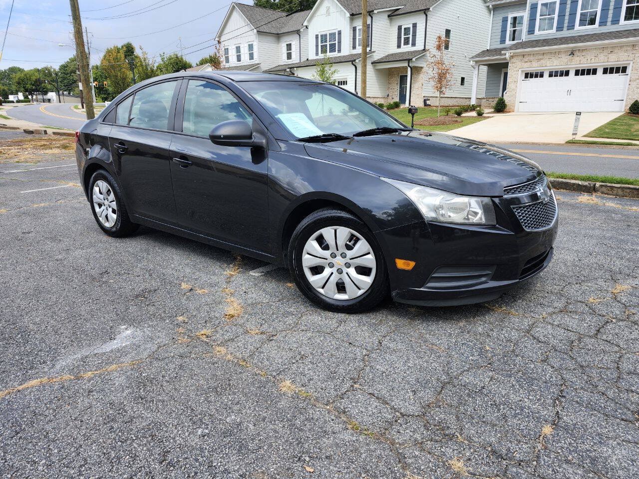 Used 2014 Chevrolet Cruze LS FWD image 1