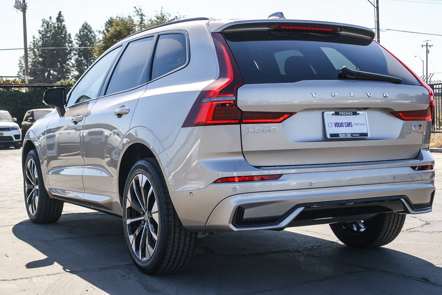 New 2027 Volvo XC60 B5 Plus AWD/4WD image 6