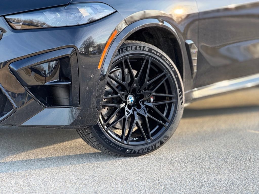New 2026 BMW X5 M Competition w/ Executive Package image 2