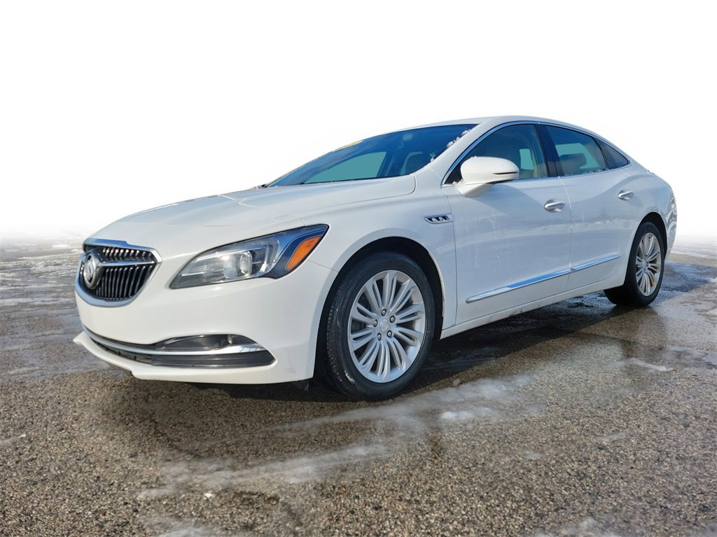Used 2019 Buick LaCrosse Essence w/ Sights and Sounds Package image 2