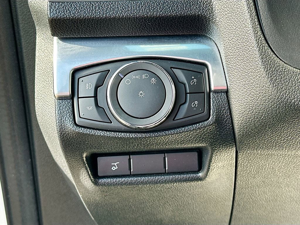 Used 2018 Ford Explorer Limited image 10