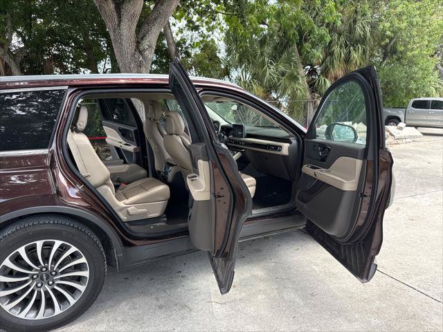 Used 2020 Lincoln Aviator Reserve w/ Equipment Group 201A AWD/4WD image 16