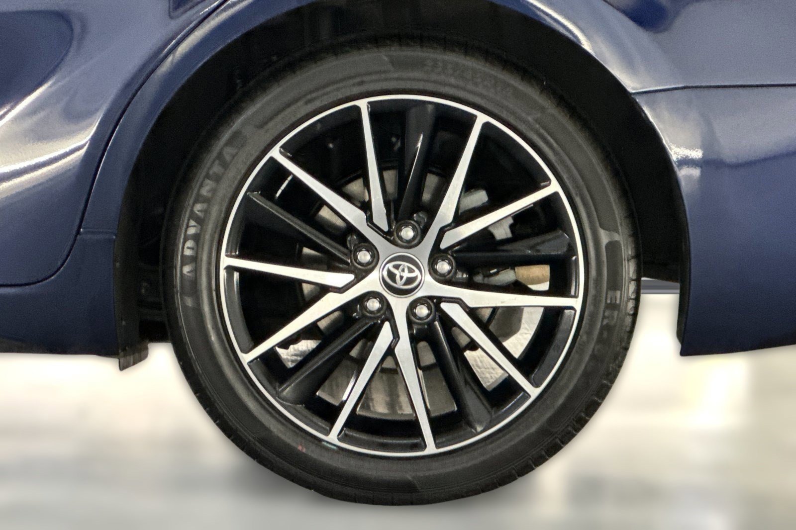 Used 2021 Toyota Camry SE image 11