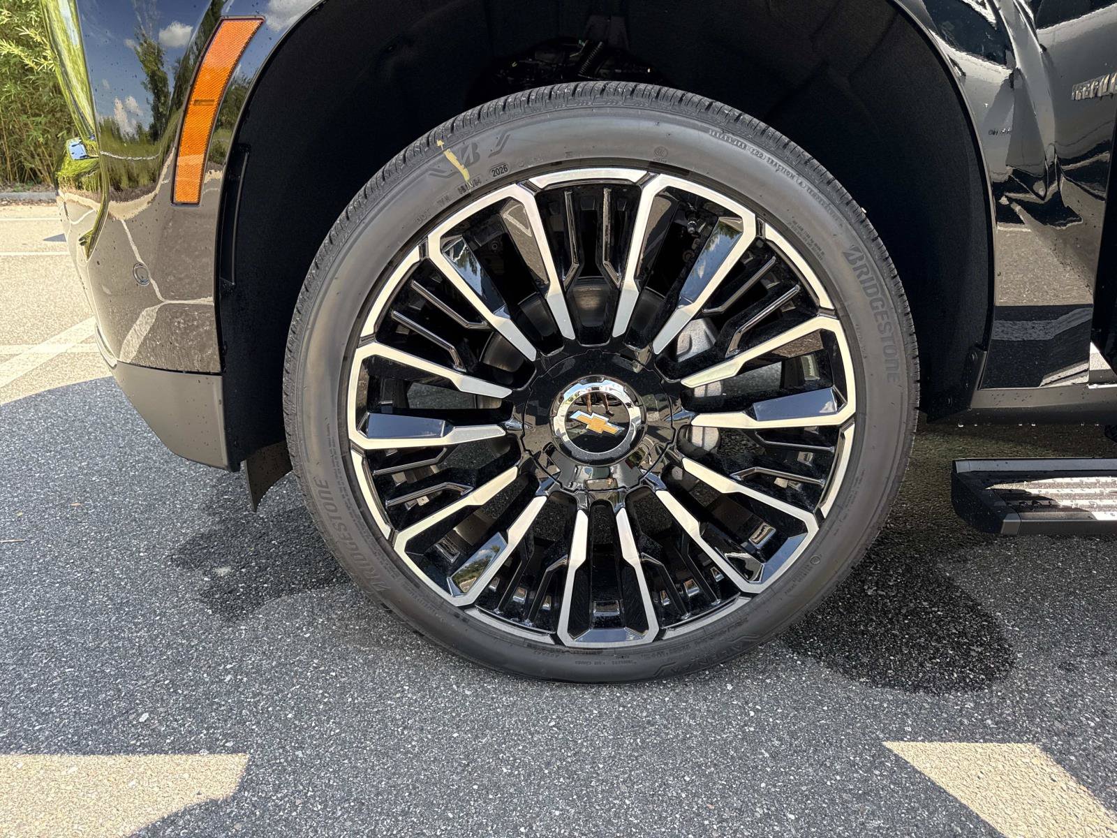 New 2026 Chevrolet Suburban High Country AWD/4WD image 36