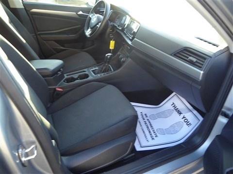 Used 2021 Volkswagen Jetta S w/ Driver Assistance Package image 18