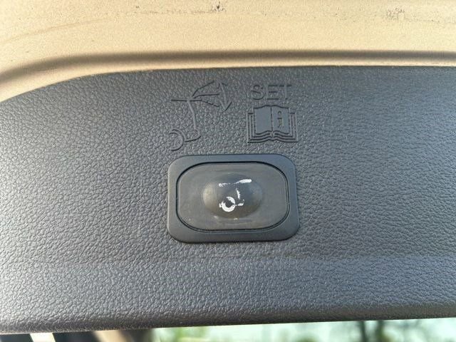 Used 2017 Ford Escape SE w/ Equipment Group 201A image 35