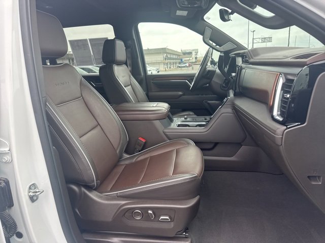 Used 2024 GMC Sierra 2500 Denali w/ Denali Reserve Package image 19