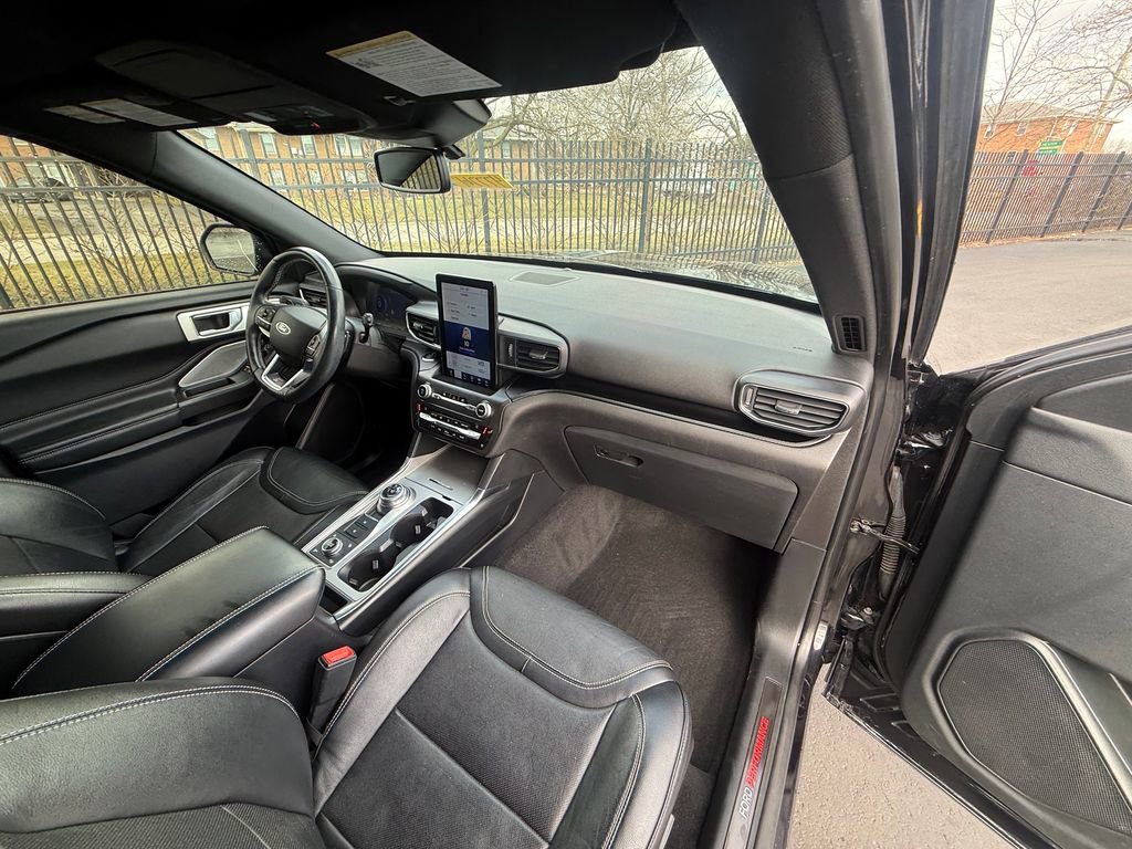 Used 2020 Ford Explorer ST w/ ST Street Pack image 11