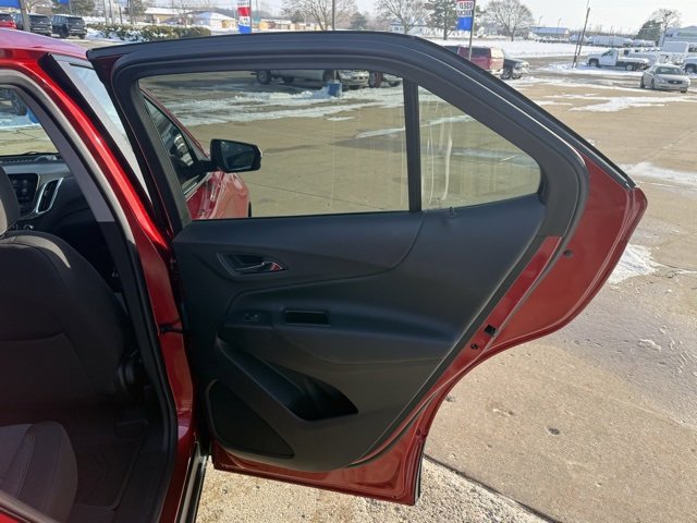 Used 2024 Chevrolet Equinox LT image 15