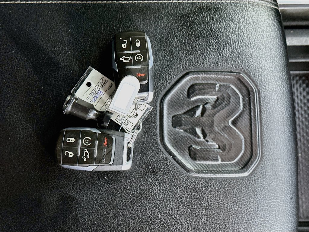 Used 2022 RAM 3500 Laramie AWD/4WD image 35