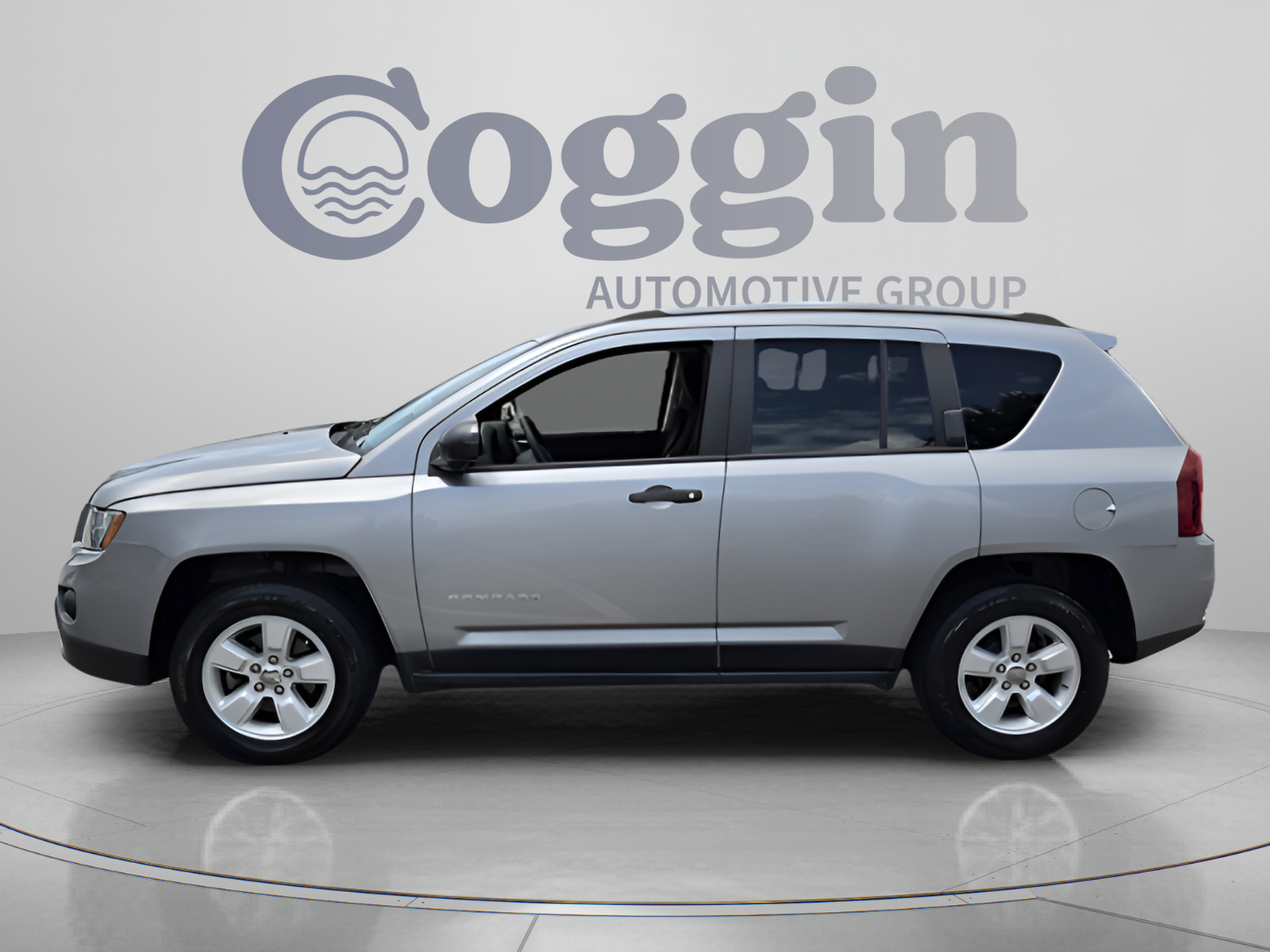 Used 2016 Jeep Compass Sport FWD image 2