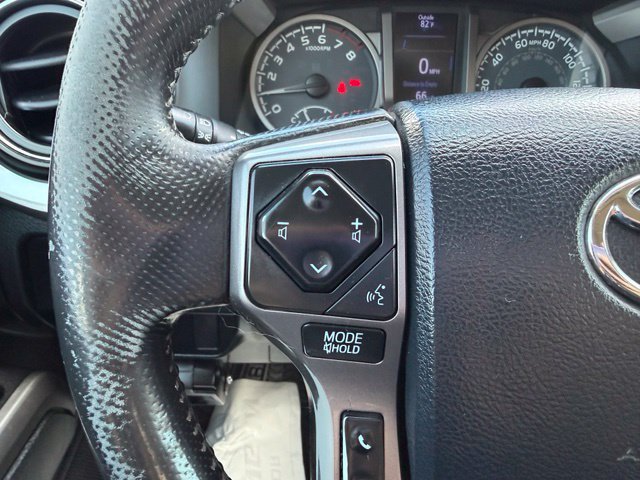 Used 2016 Toyota Tacoma SR5 w/ SR5 Appearance Package (SN) AWD/4WD image 19