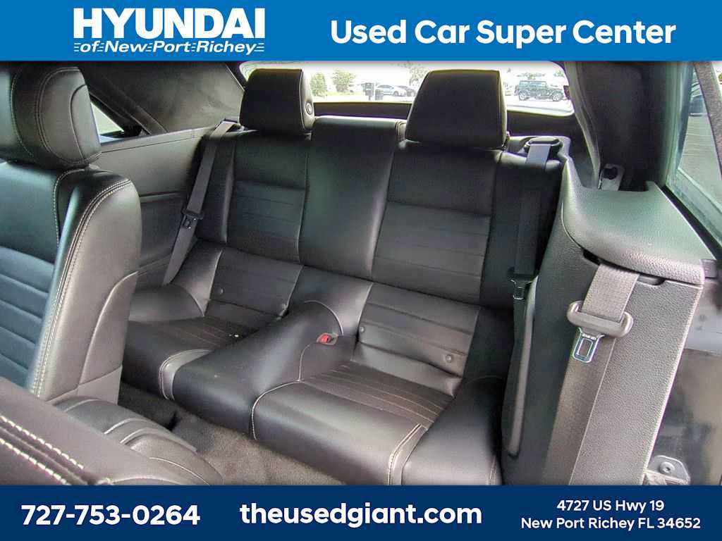 Used 2013 Ford Mustang GT Premium w/ Security Pkg RWD image 13