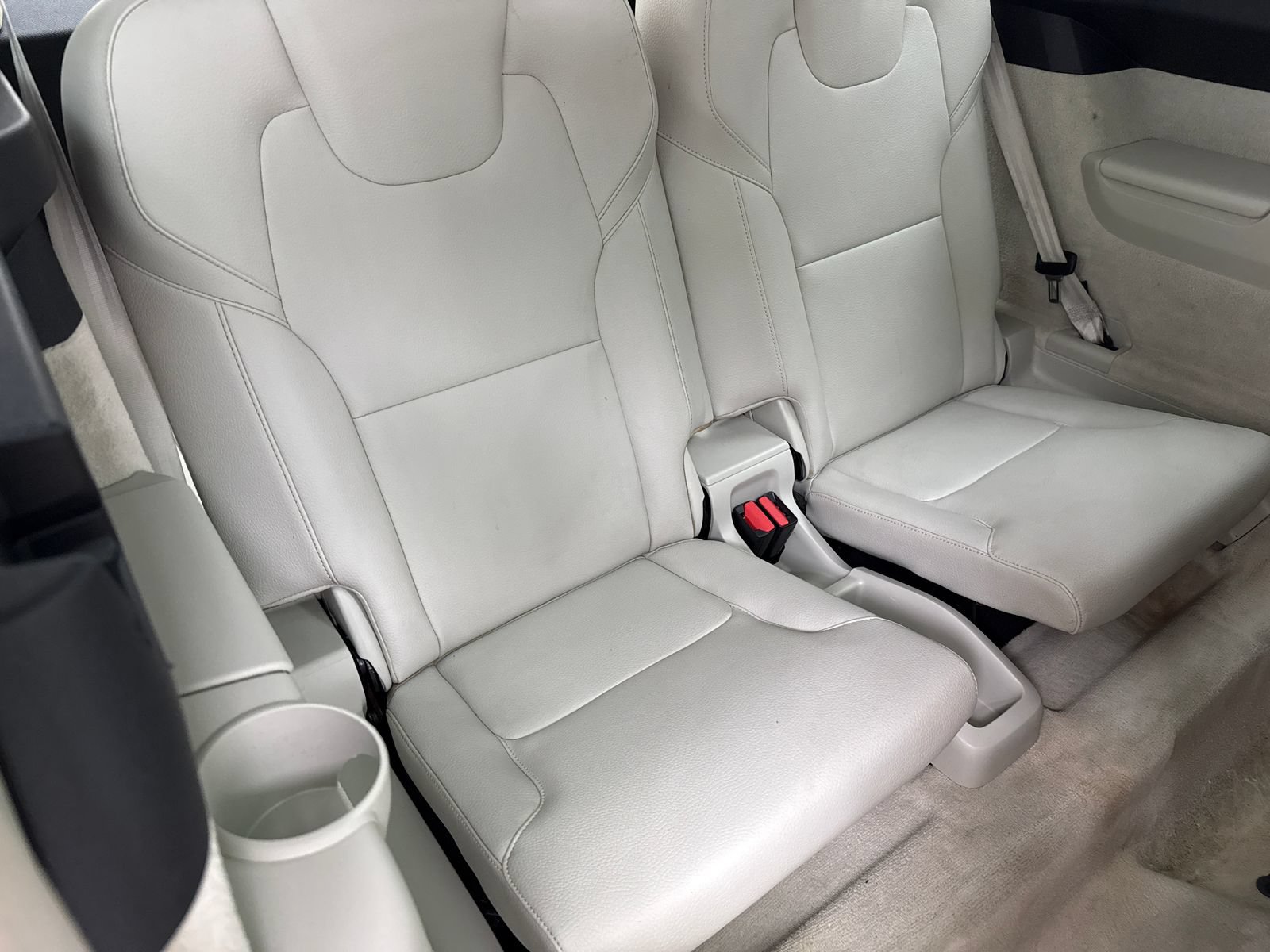 Used 2016 Volvo XC90 T6 Momentum w/ Protection Package Plus AWD/4WD image 50